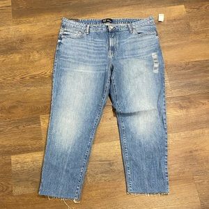 Gap Slim Boyfriend. Size 18